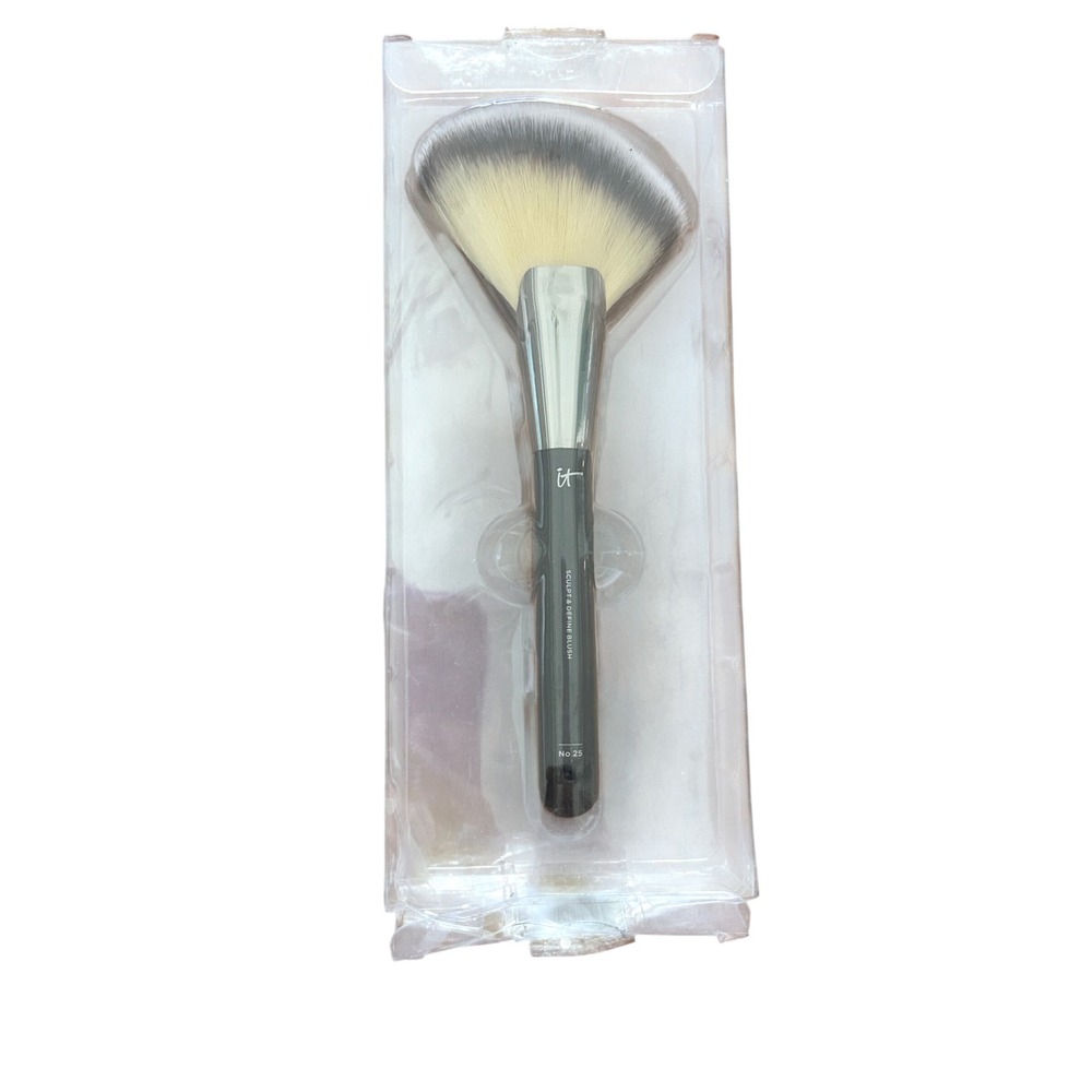 IT Cosmetics Heavenly Luxe Sculpt & Define Blush Brush No 25 Makeup Tool New
